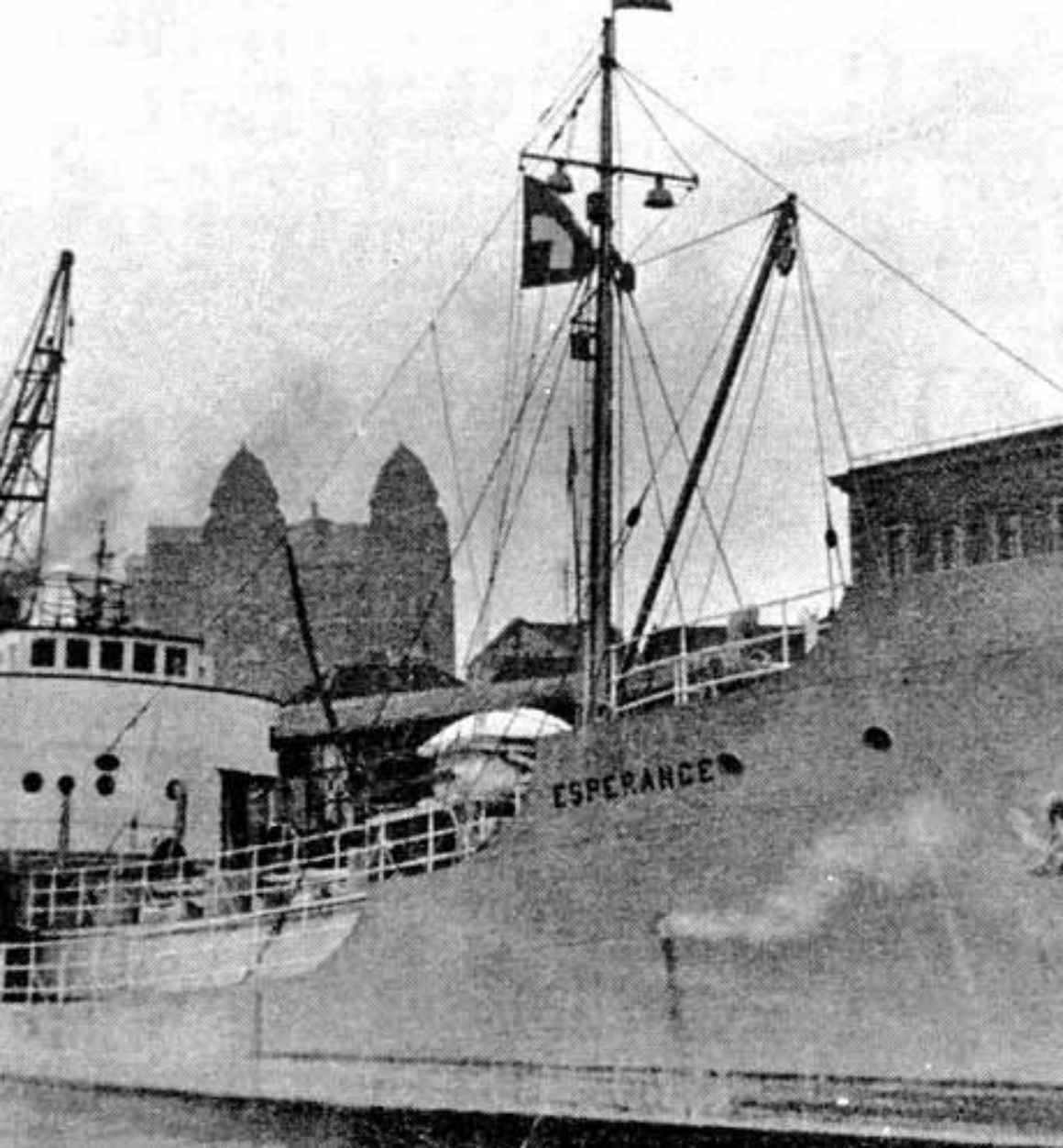 MT Esperance boat historic photo black and white